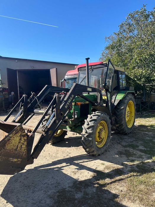 ciągnik rolniczy John Deere 1140