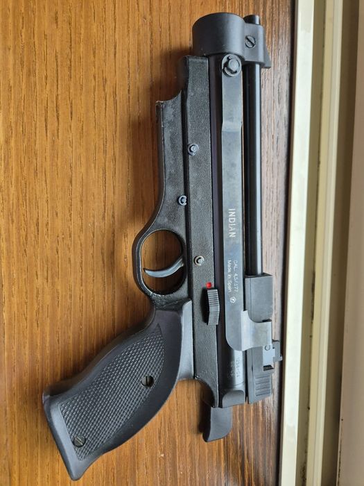 Arma 4.5 de pressão praticamente nova pequena