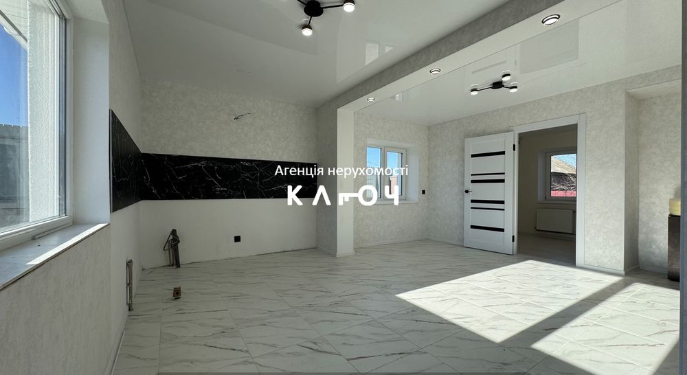 Продаж будинку з новим ремонтом р-н Тихої Гавані!