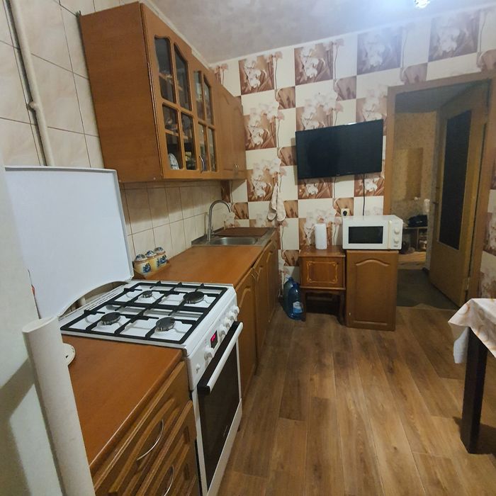 Продам 3 ком квартиру в р- н маг Сильпо