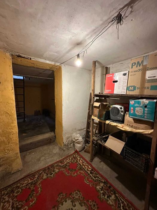 Трикімнатна квартира в районі парку Шевченка