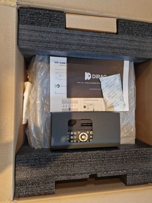 NAD C 658 | Pré-Amplificador e Streaming com Dirac Live