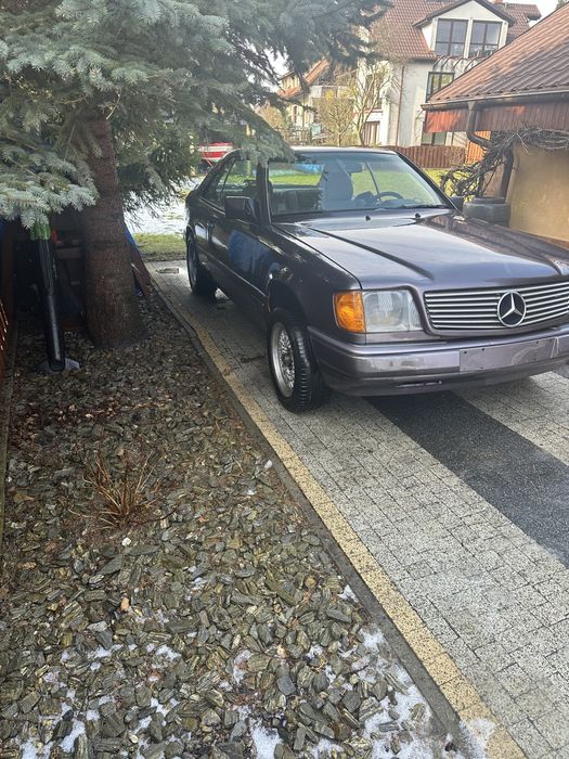 Mercedes 124 coupe