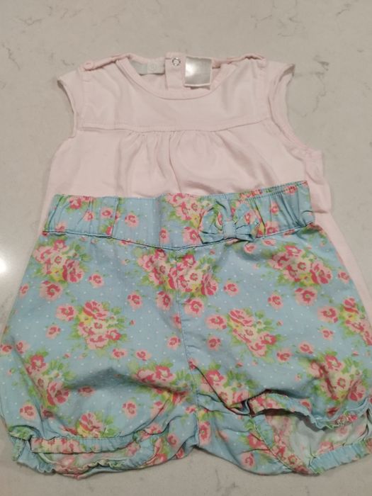 Roupa de menina (0-18m)