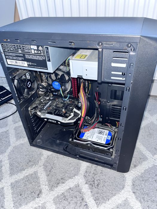 Komputer stacjonarny intel pentium GTX 1050