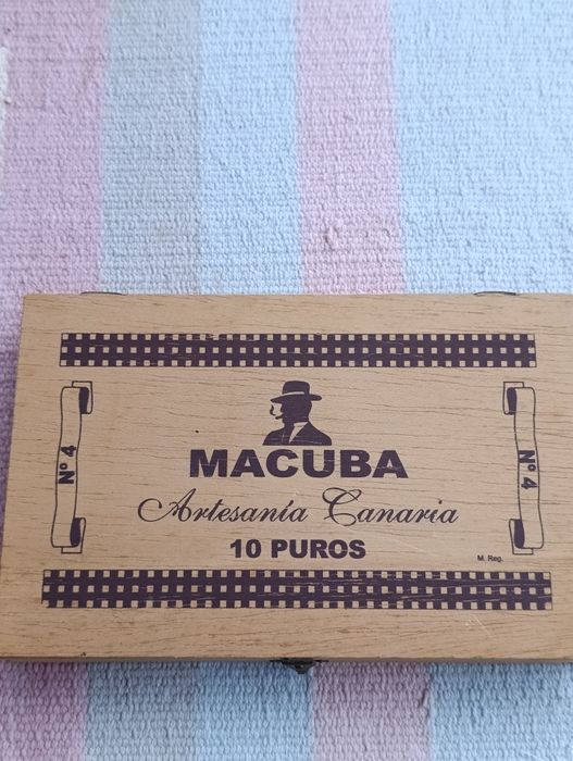 Caixa com de charutos Macuba
