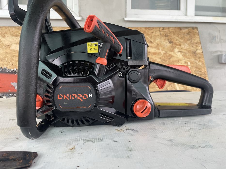Продам бензопилу Dnipro M Dsg-52H