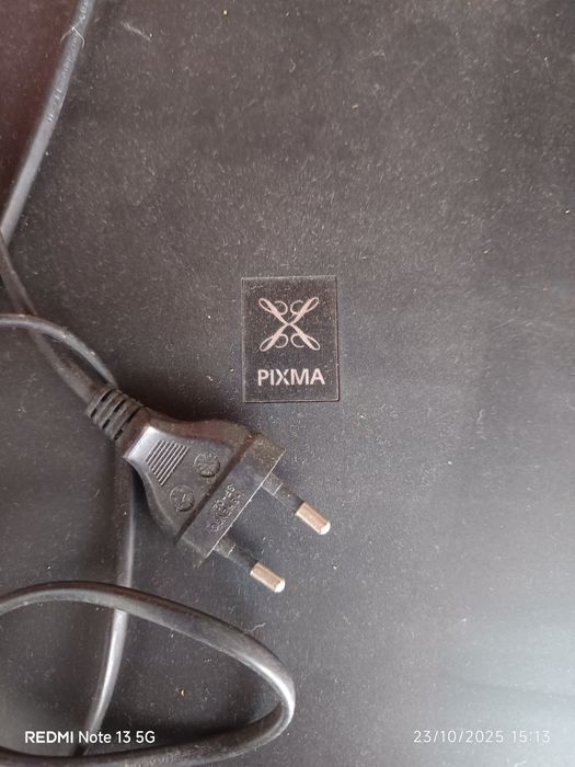 Printer, like new, with scanning capability64354161236738124