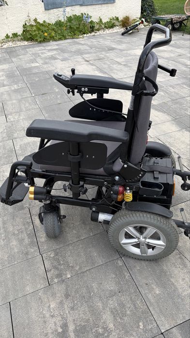 Wózek inwalidzki elektryczny Limber w1018