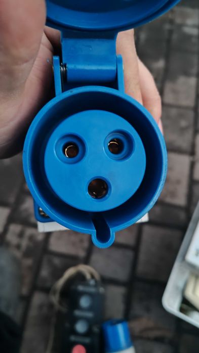 Силова розетка 32а 220в