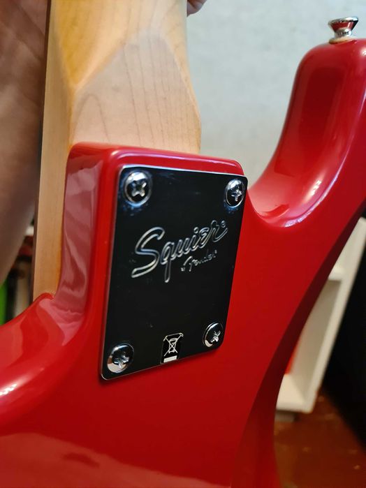 Електрогітара Squier (Fender)