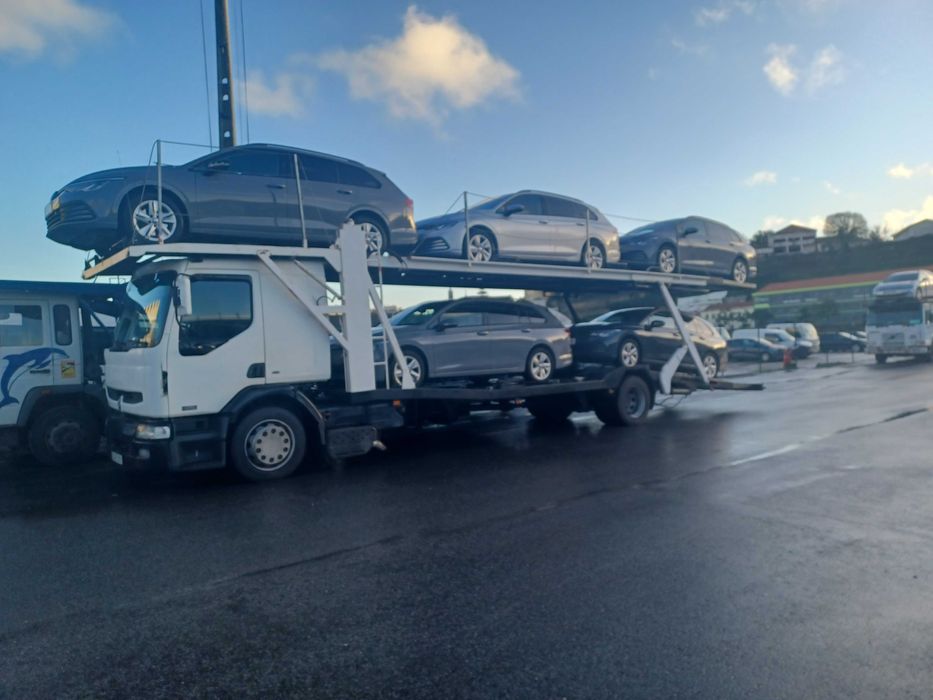 Camião Porta Automóveis