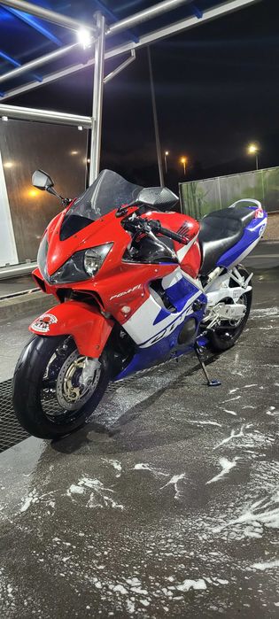 Honda CBR600 F4i