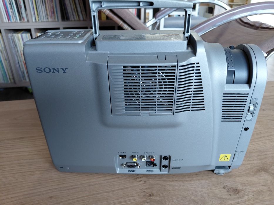 Projektor LCD Sony VPL-SC60