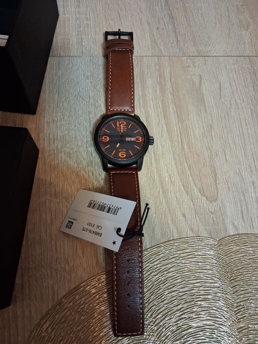 Nowy męski zegarek Citizen Eco-drive solarny BM8476-07E 42mm