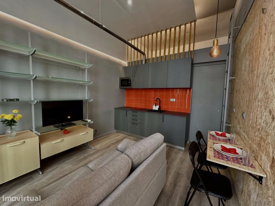 Apartamento com 1 quartos - localizado em Linda-a-Velha Lisbon