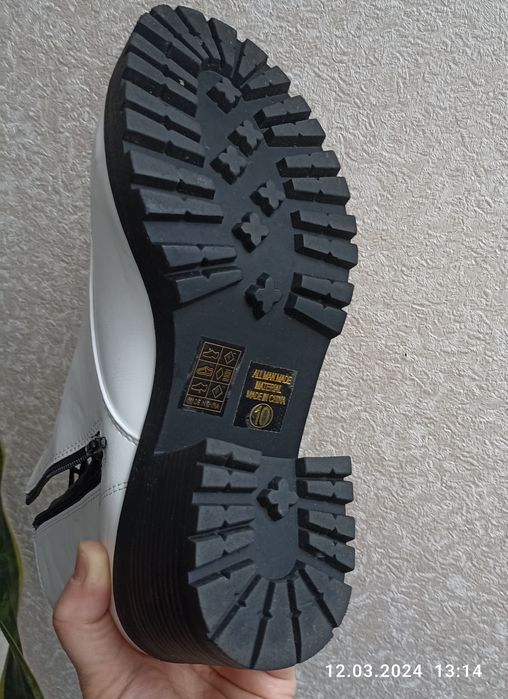 Черевики жіночі 41-42 р.