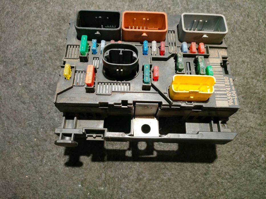 Peugeot Citroen Fiat moduł BSM -L04