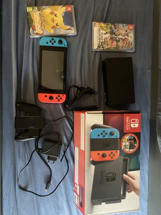Nintendo switch (cały zestaw) plus 2 gry