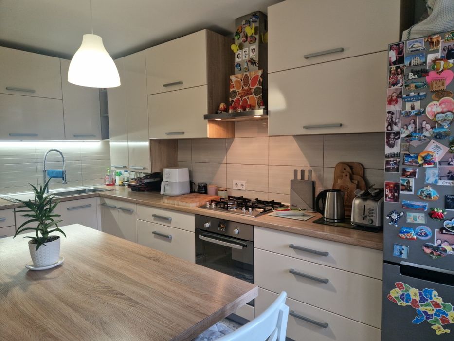 Продається новий будинок м. Снятин