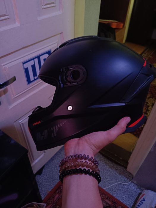 Продам шлем спорт MT HELMETS