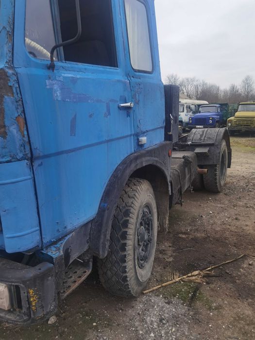 Автомобіль МАЗ 54329