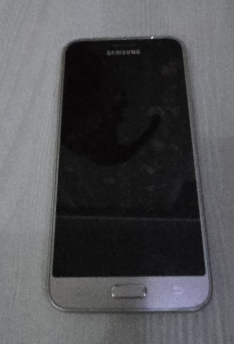 Продам старі телефони на запчастини