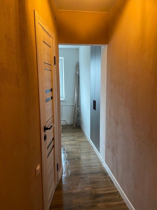 Продається тепла квартира з ремонтом