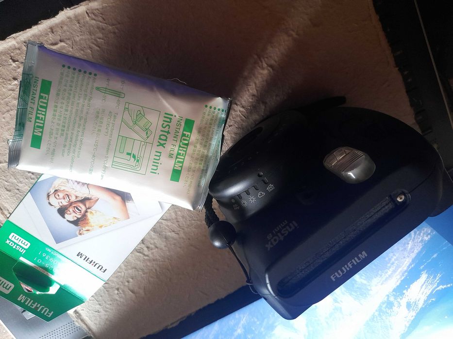 Máquina fotográfica Instax mini 8 preta