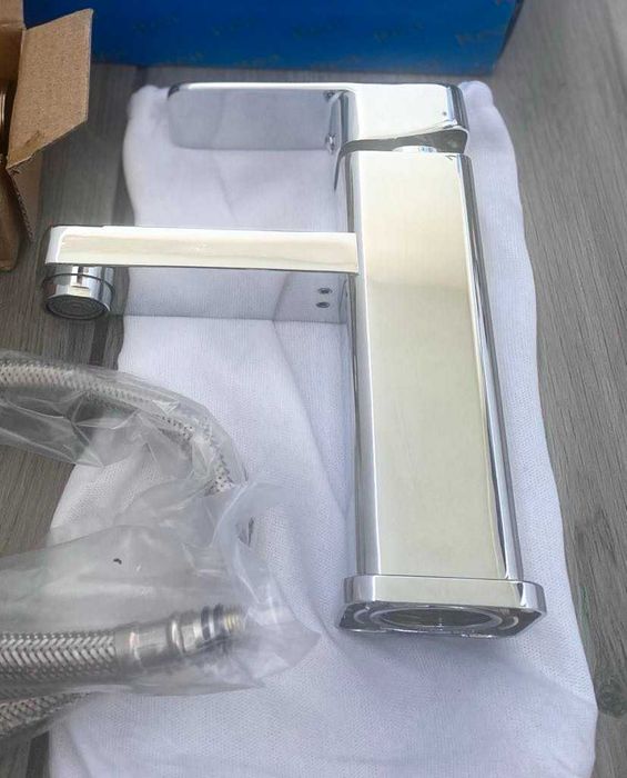 Bateria umywalkowa jednouchwytowa, chromowana REA