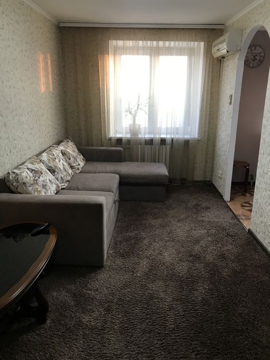 Сдам 2 комнатную квартиру.