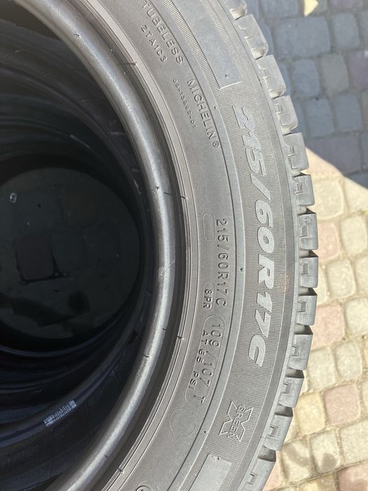 Шини б/у резина 215/60R17C