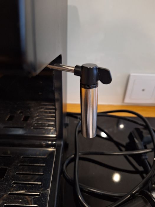 Ekspres  kolbowy do kawy De'Longhi