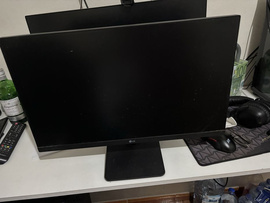 Monitor LG preto