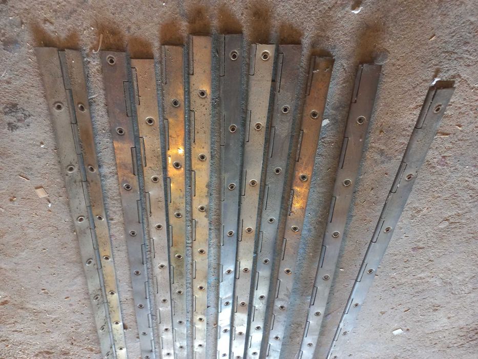 zawiasy taśmowe, meblowe