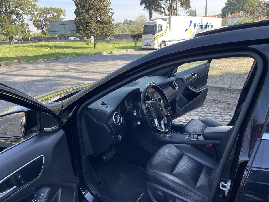 Mercedes A200 AMG CDI Teto de Abrir Automatico-7 Harmon Kardon & Pele