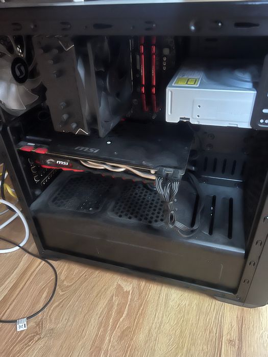 Komputer + Monitor i mysz gratis