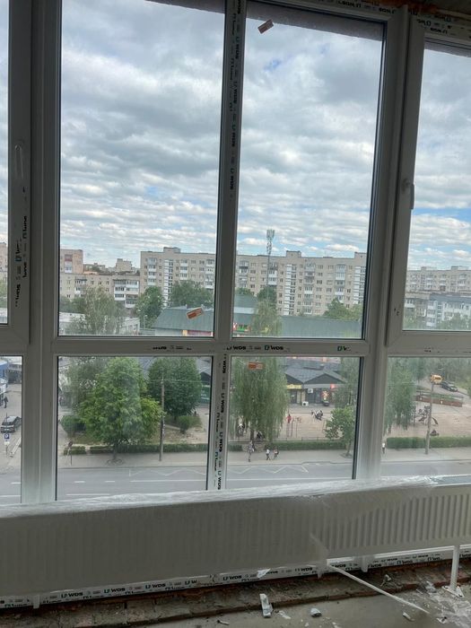 Продам 2-х кімнатну квартиру 92m2