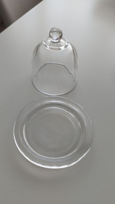 Manteigueira de vidro