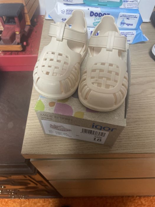 Calcado de crianca