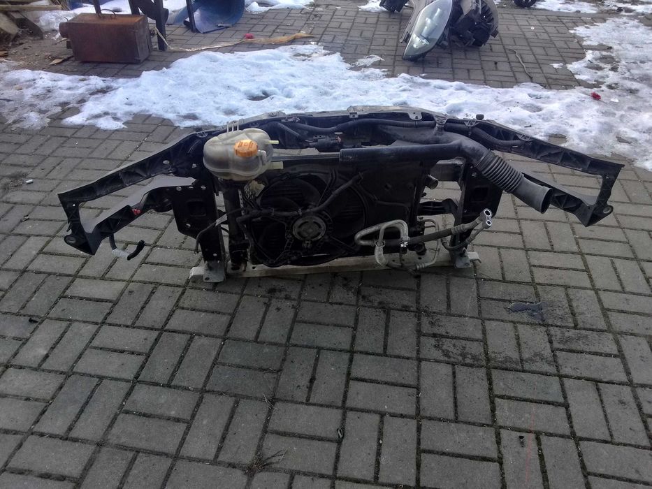 OPEL CORSA D 1.2 1.4 pas przedni wzmocnienie kompletne