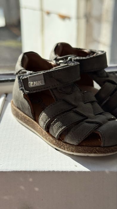 Детские босоножки