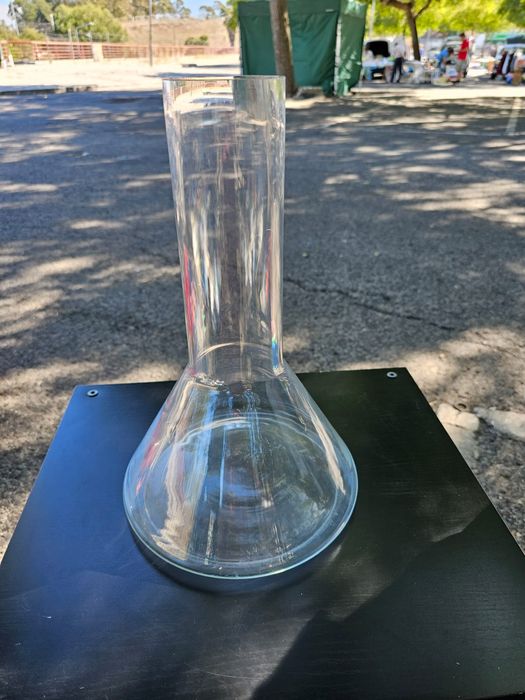 jarra grande transparente