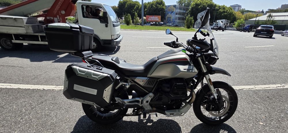 Moto Guzzi v85tt 2023 urgente