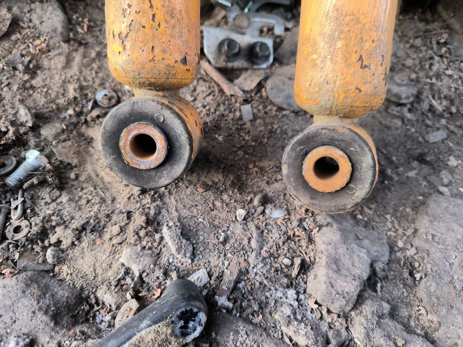 Задние стойки ваз 2108-2109-2114-2115-2110-2111-2112 калина приора