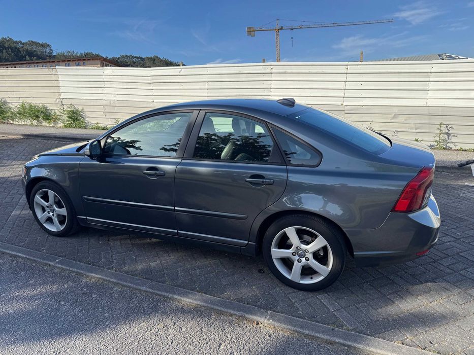 Volvo S40 R design