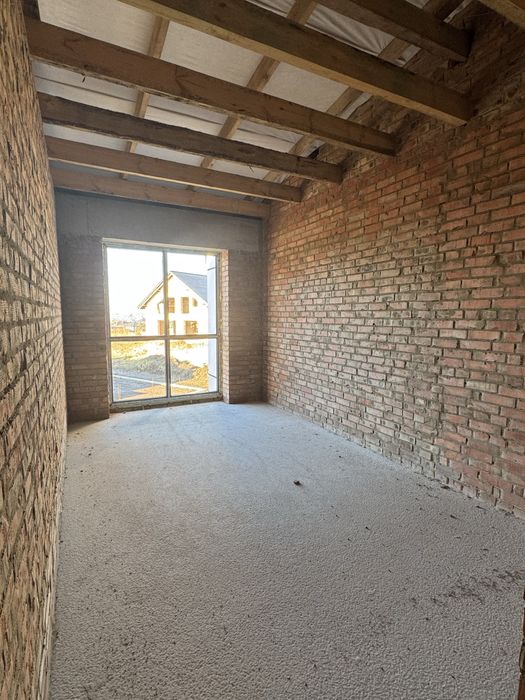 Продаж Стильного Котеджу  на Щасливому.