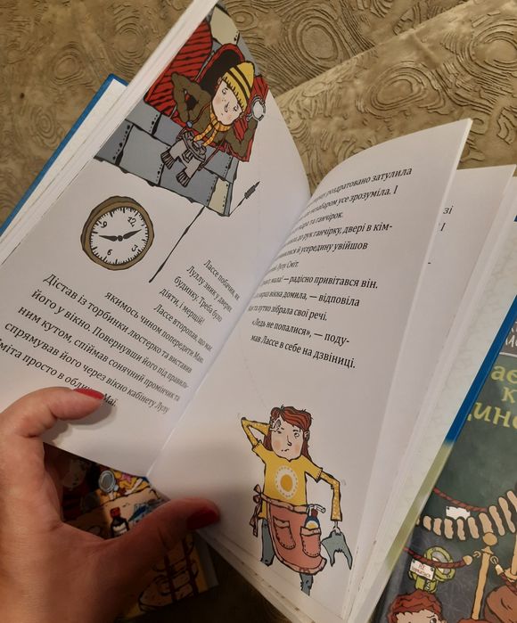 Детские книги.Джинчик.Таємниця викрадених діамантів.Коннi.Дитячi книжк
