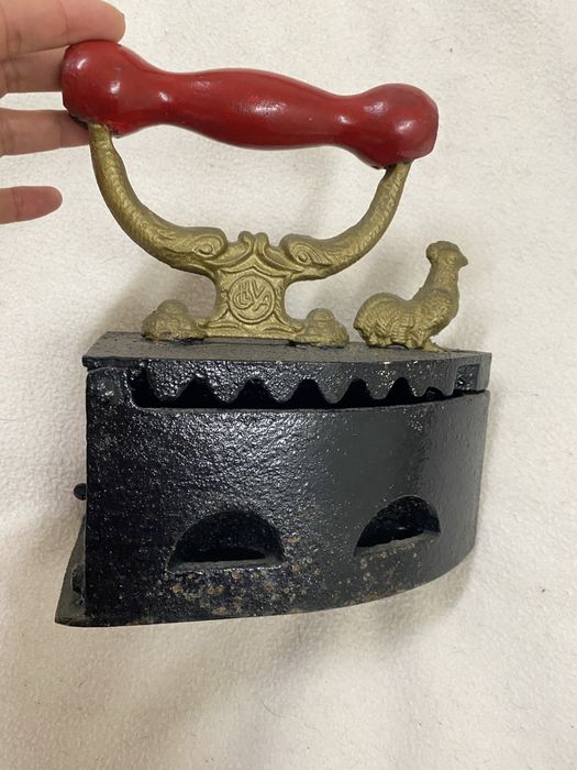 Ferro antigo muito bem estimado