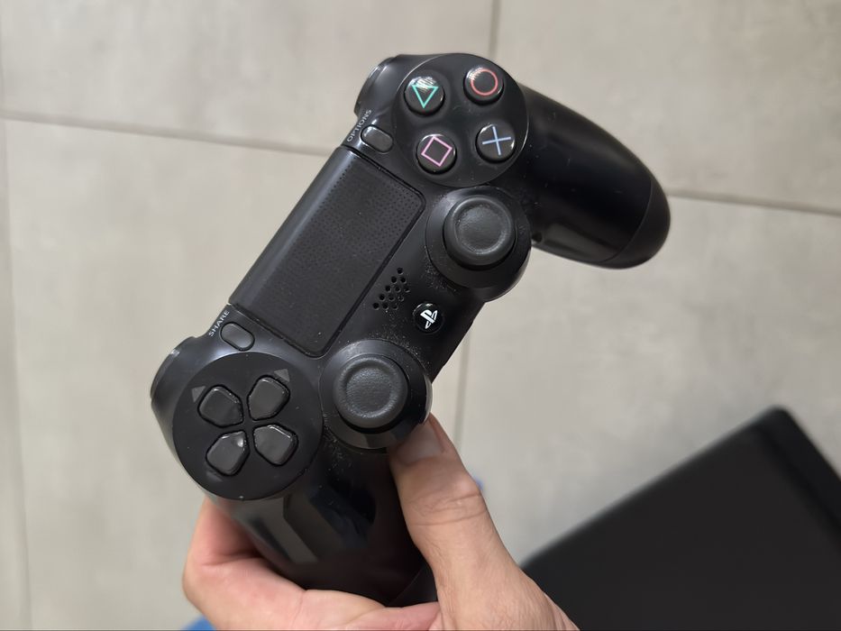 Konsola Playstation 4 slim SONY stan idealny